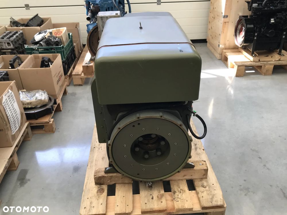 SILNIK HATZ D-8399 4L30K-155A 13000netto - 8