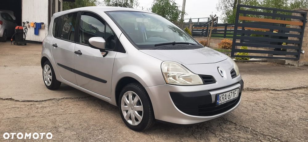Renault Modus - 2