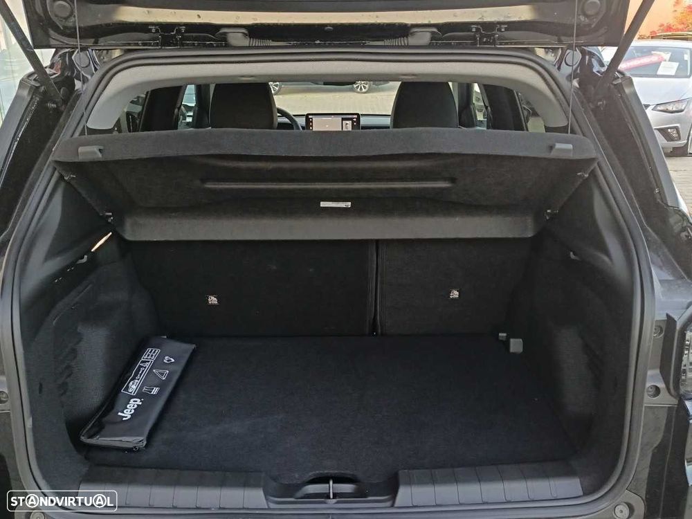 Jeep Avenger 1.2 GSE T3 Summit - 17