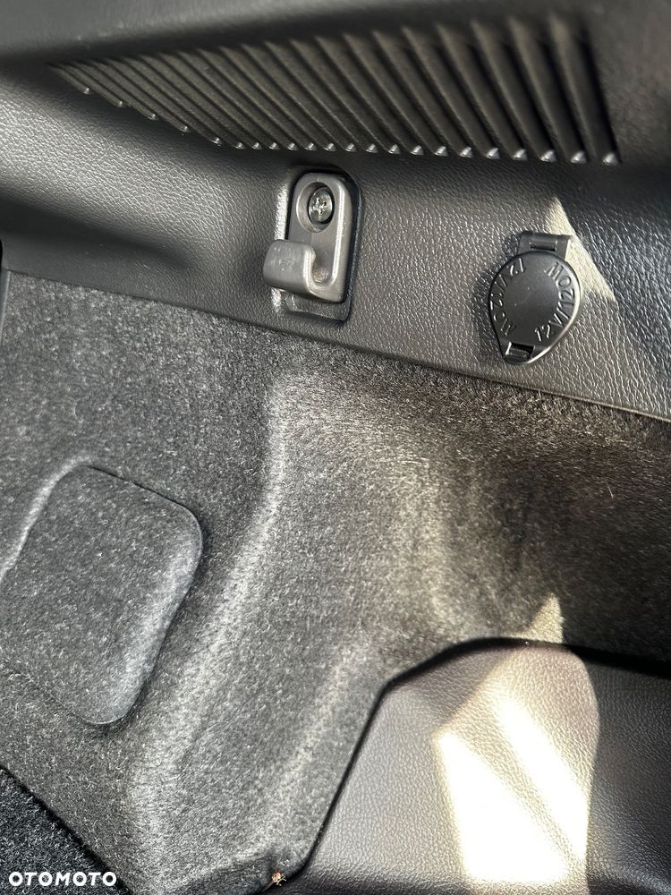 Toyota Auris Hybrid 135 Comfort - 19