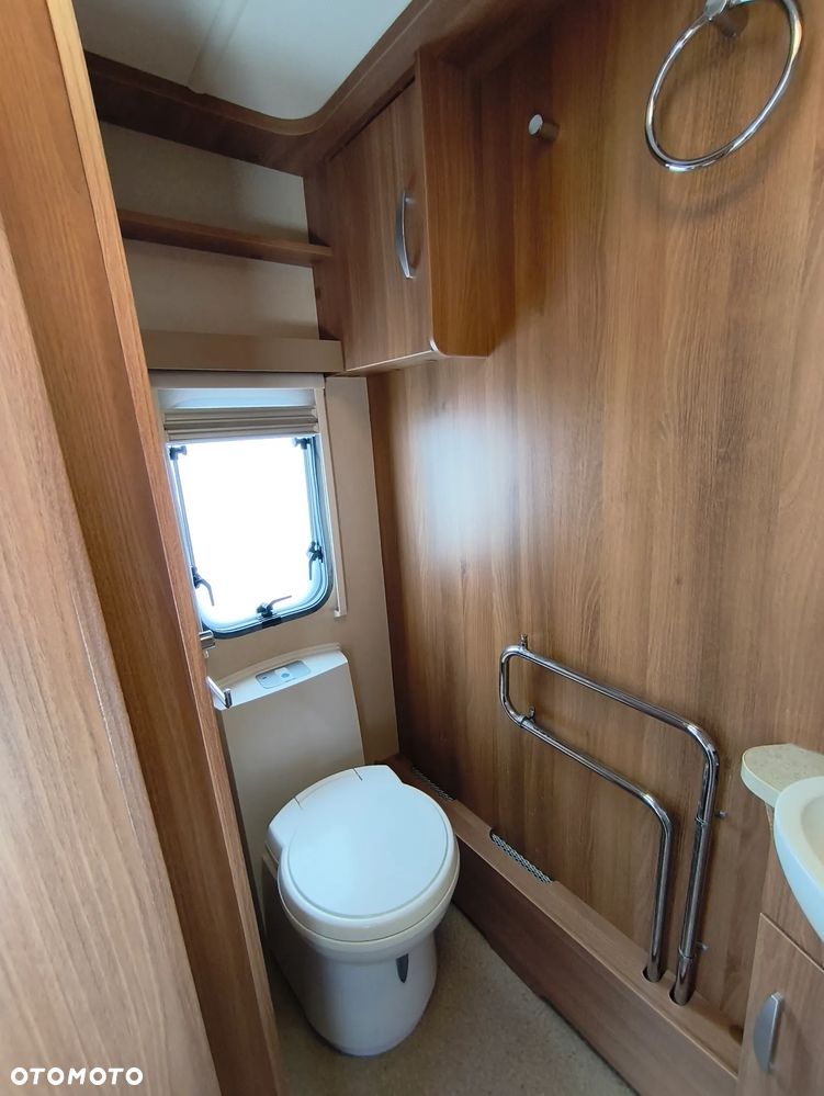 SWIFT CONQUEROR 565 - 35