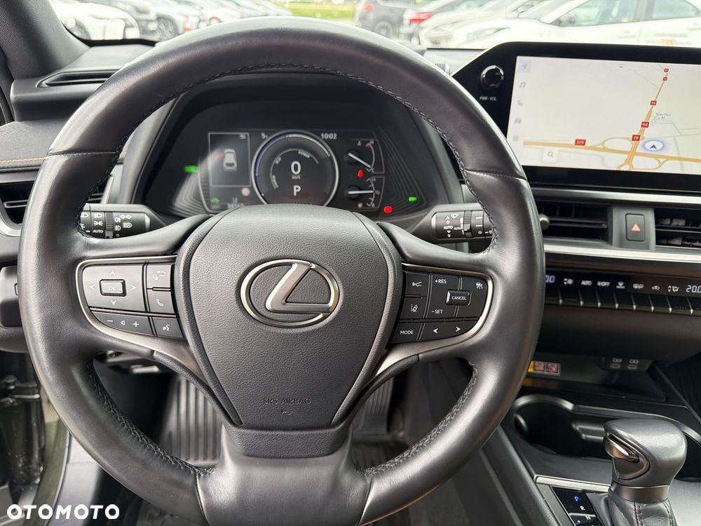 Lexus UX 250h GPF F Sport Design 2WD - 16