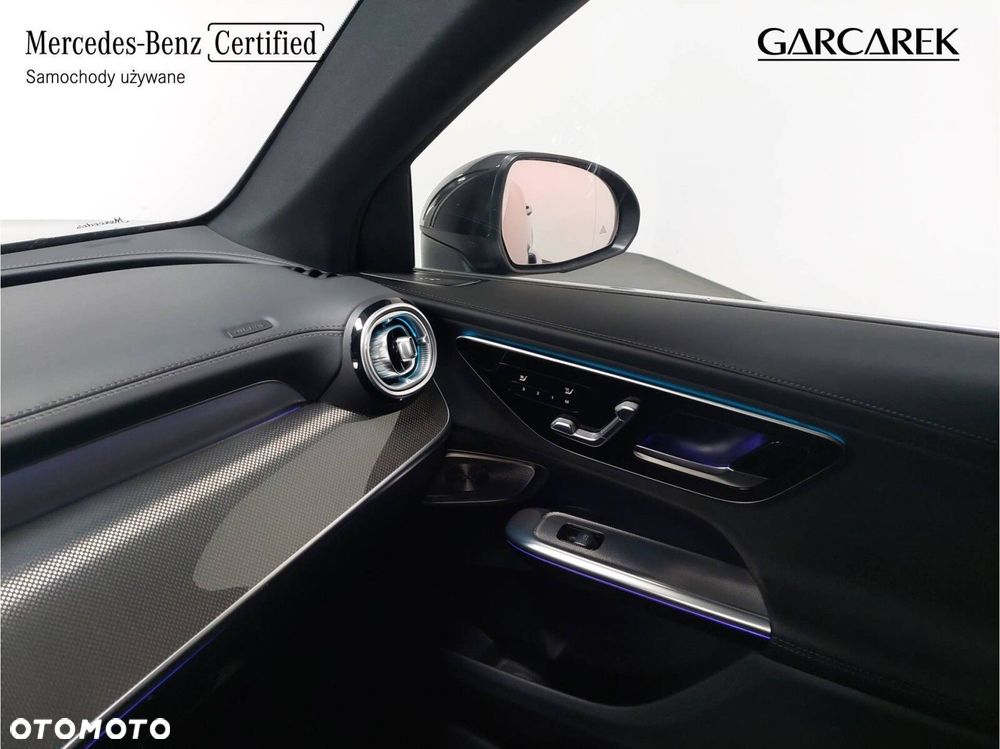 Mercedes-Benz GLC - 25