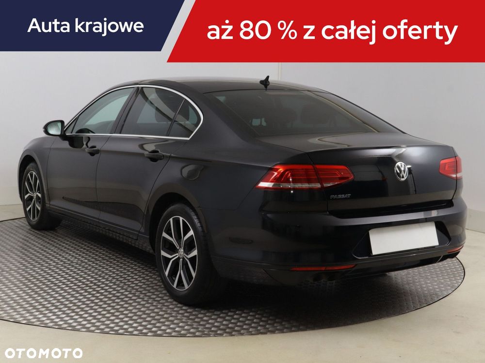 Volkswagen Passat - 6