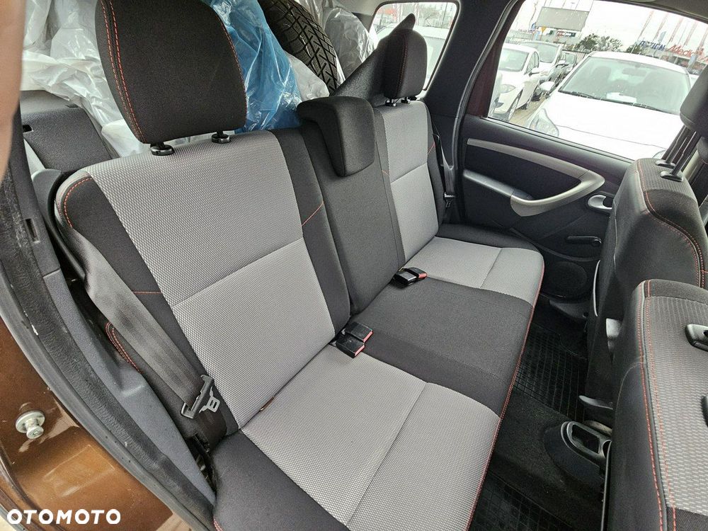 Dacia Duster 1.5 dCi Prestige 4WD - 14