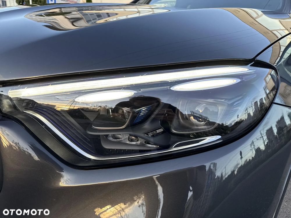 Mercedes-Benz GLC Coupe 300 de PHEV 4-Matic AMG Line - 28