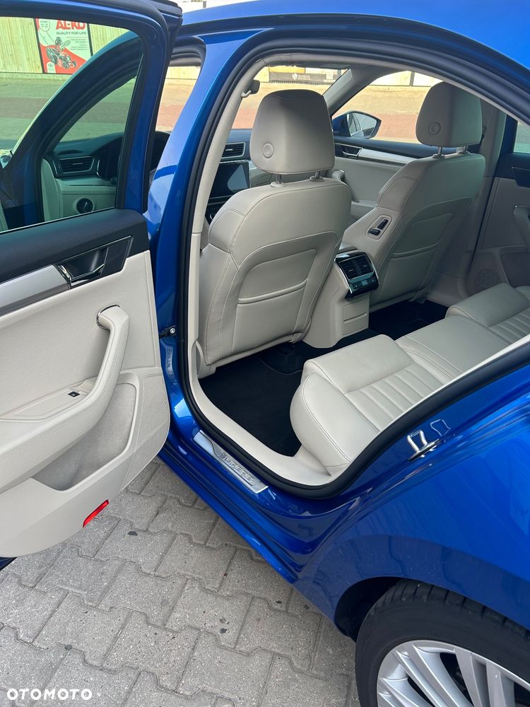 Skoda Superb 2.0 TSI L&K DSG - 12