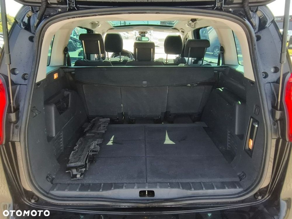Peugeot 5008 - 18