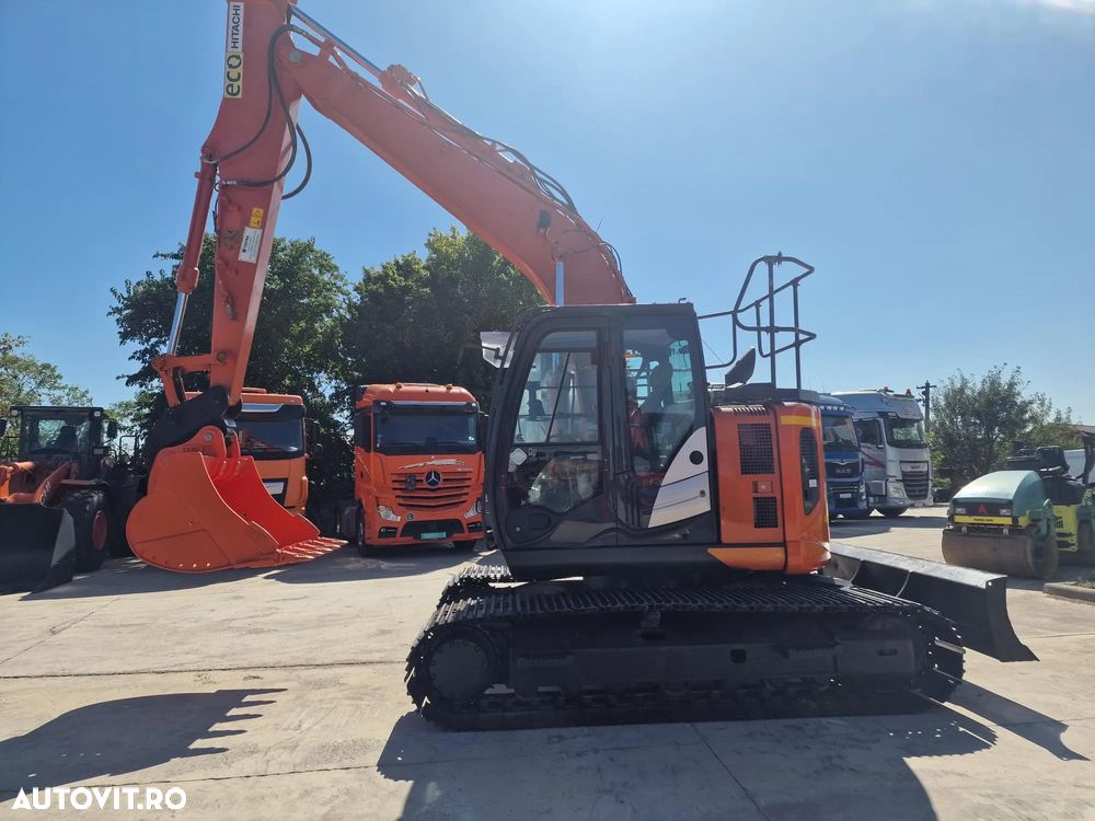 Hitachi ZX135, 2019, 4.880h, LAMA NIVELARE, compact,  15,7tone, Cupla rapida hidraulica, Cupa NOUA, inst picon, 3 camere luat vederi, Ad sapare 6m, Ridica 7,5t, latime 2,49m, Motor Isuzu 104CP, Antifurt, consum 7,8l/h, posibilitate leasing, PROMOTIE 76900EUR - 5