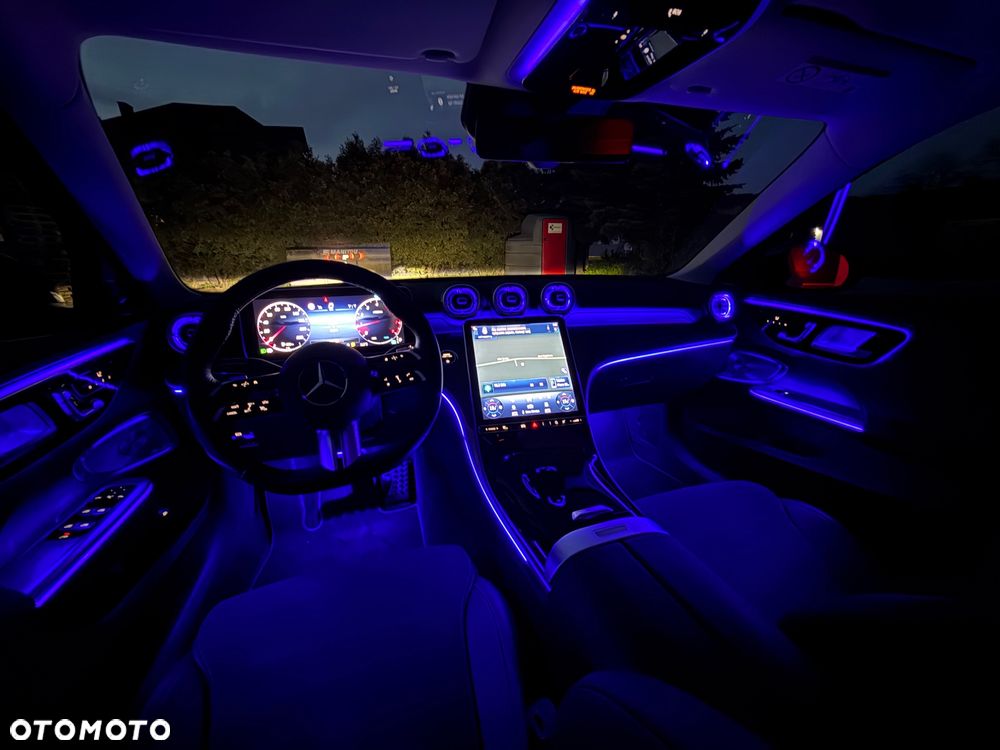 Mercedes-Benz Klasa C 200 mHEV 4-Matic AMG - 12