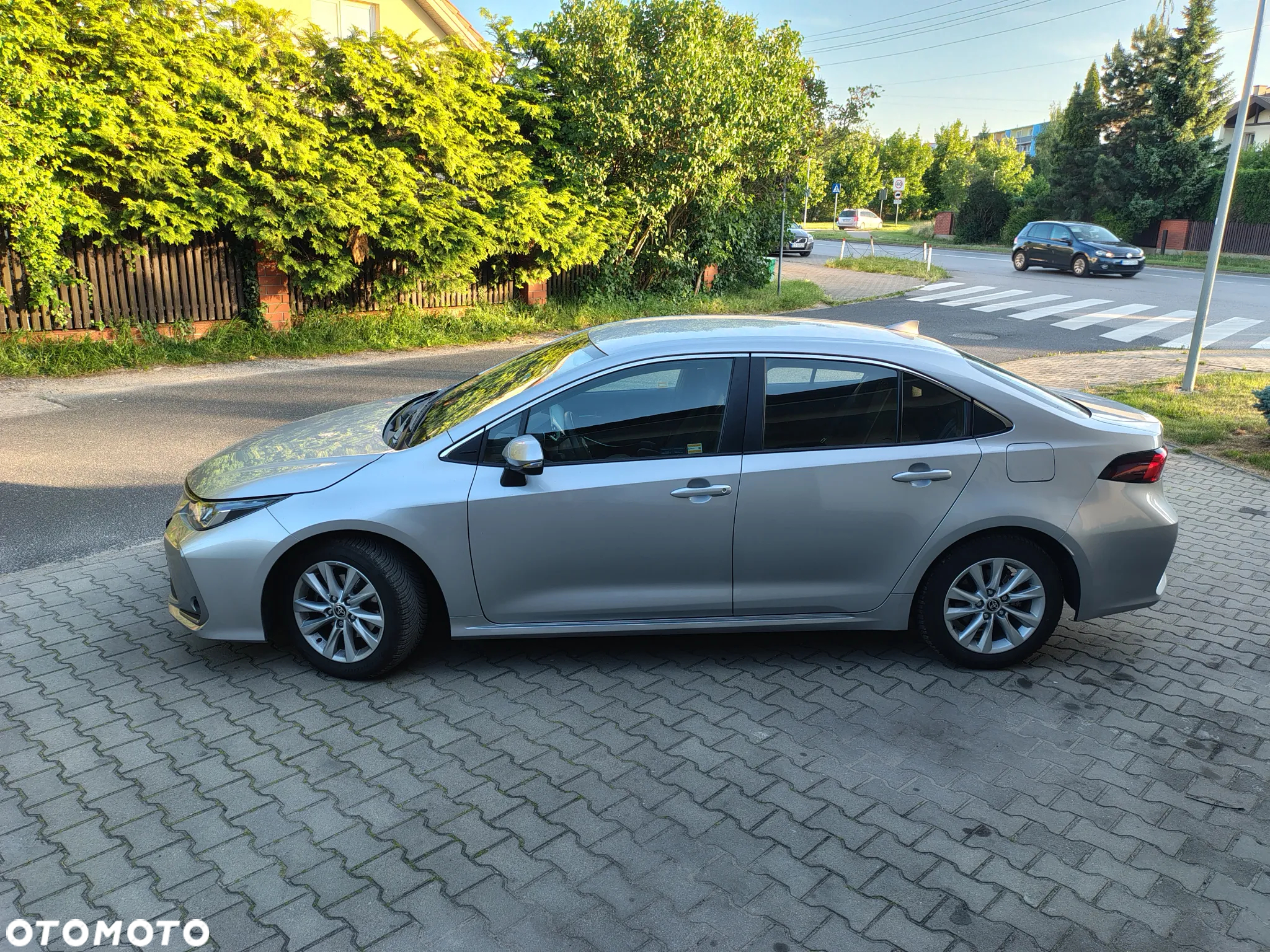 Toyota Corolla 1.8 Hybrid Comfort - 10