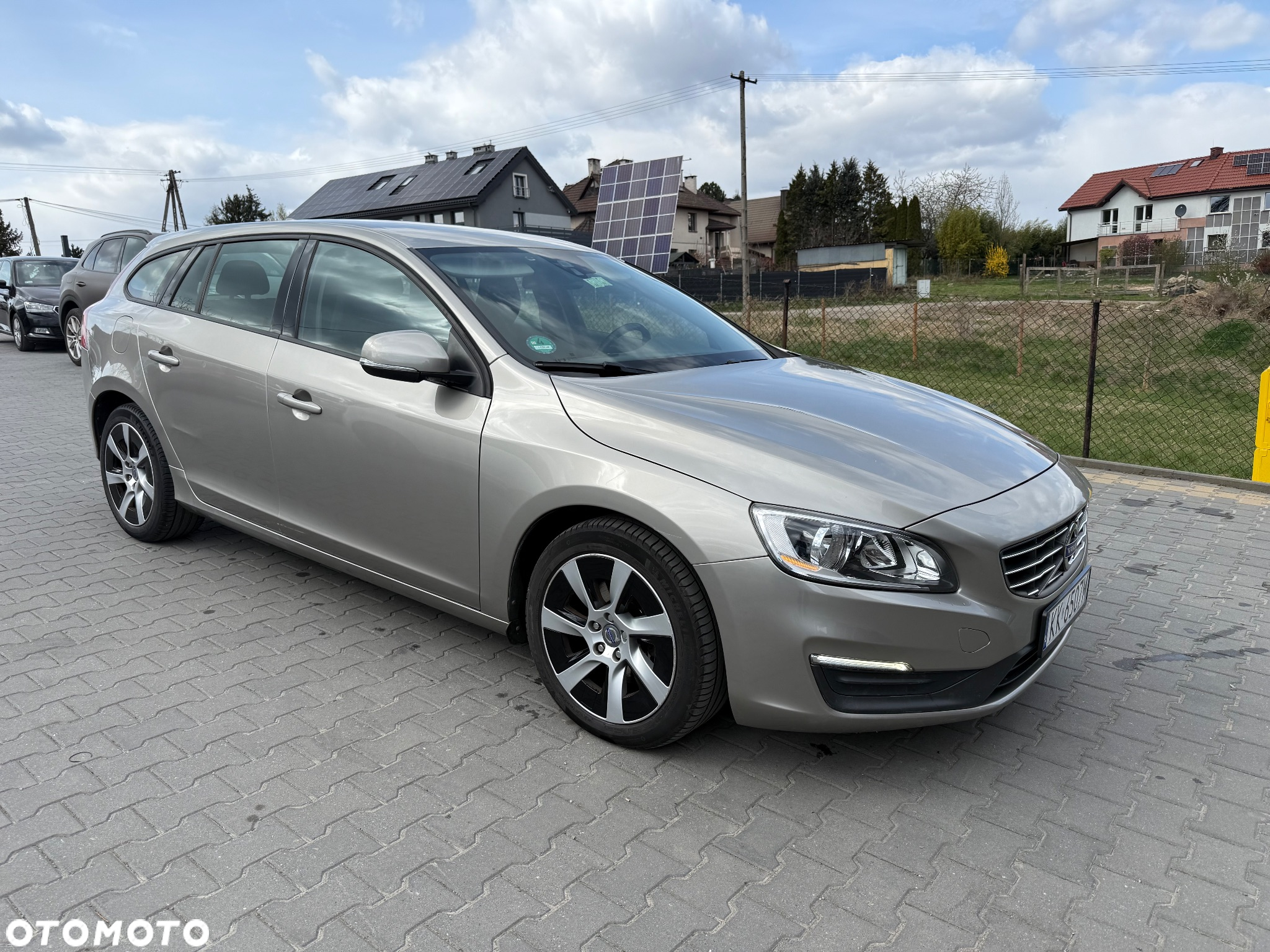 Volvo V60 D4 - 3