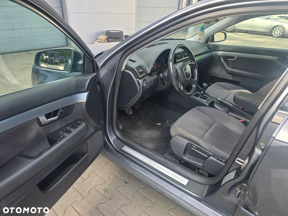 Audi A4 Limousine 2 - 18