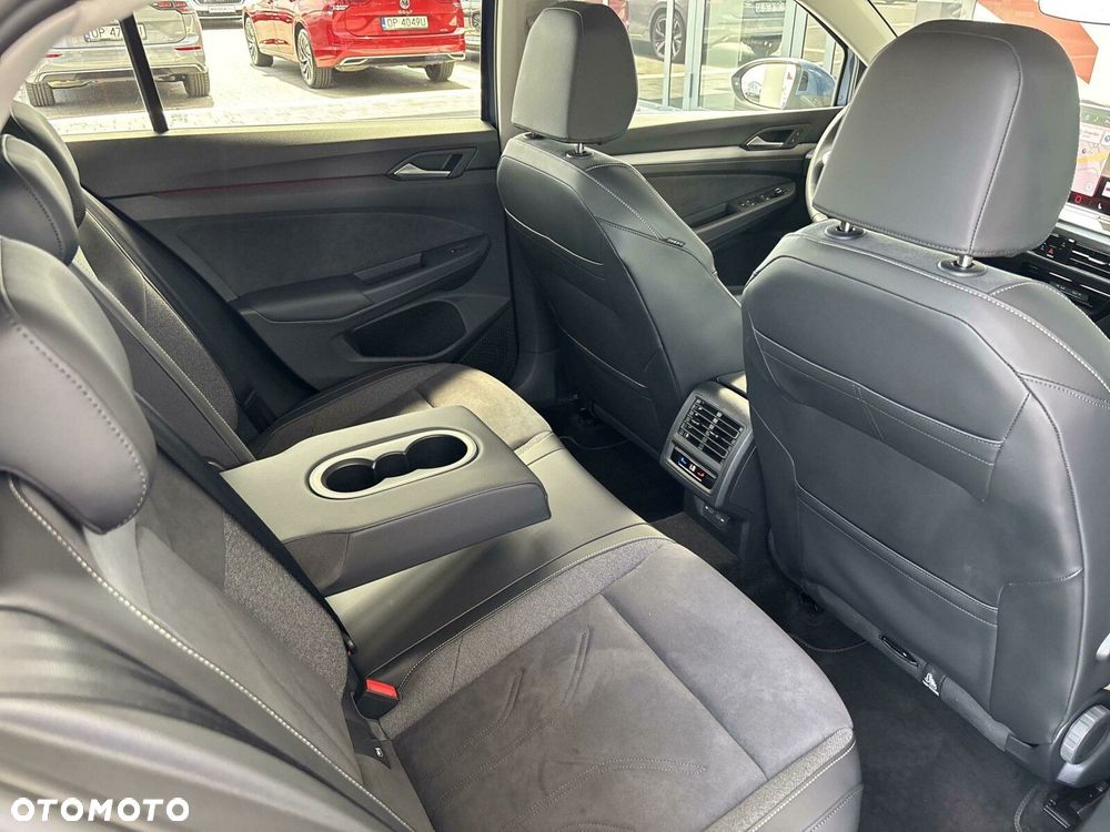 Volkswagen Golf - 17