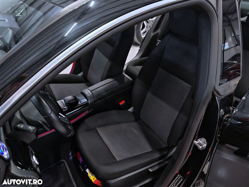 Mercedes-Benz CLA 180 7G-DCT - 9