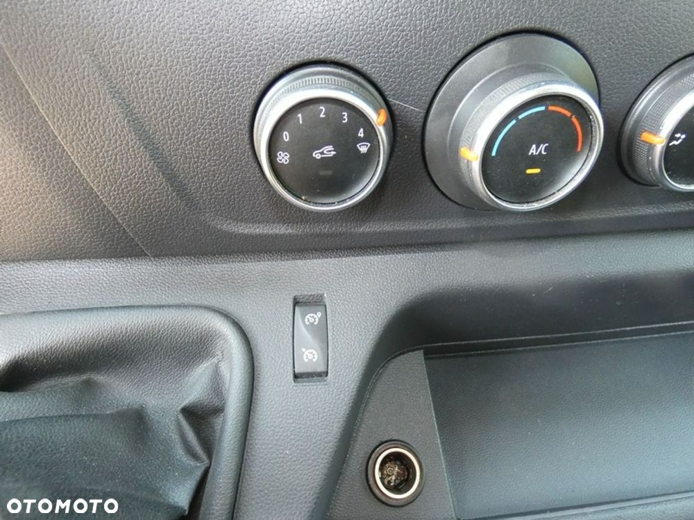 Renault Master - 13