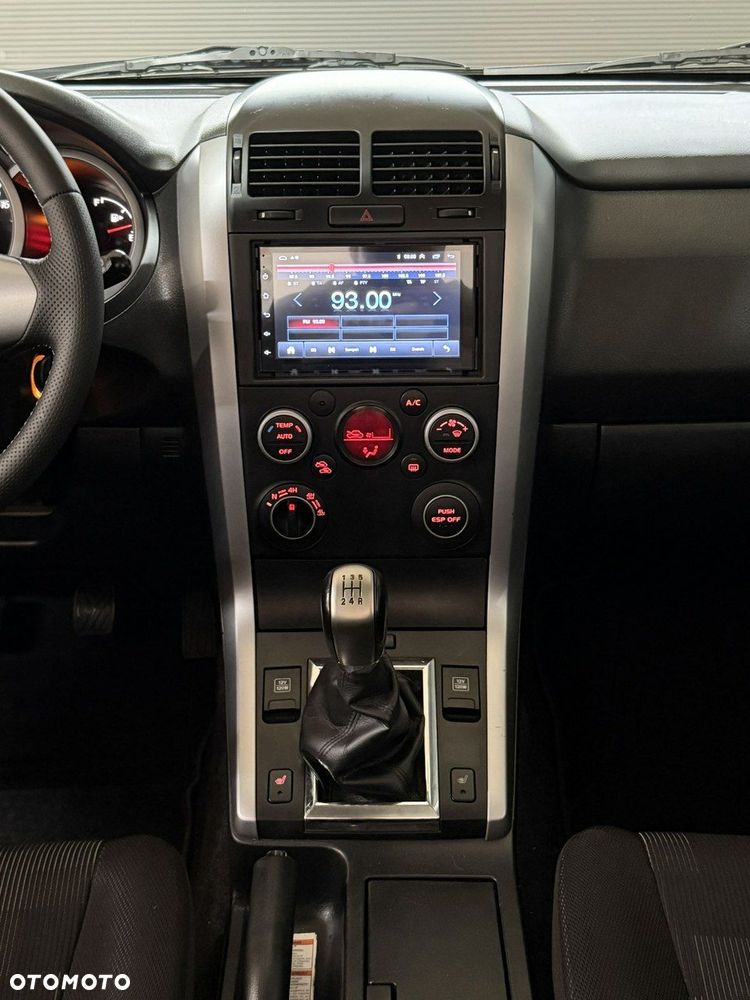Suzuki Grand Vitara - 25