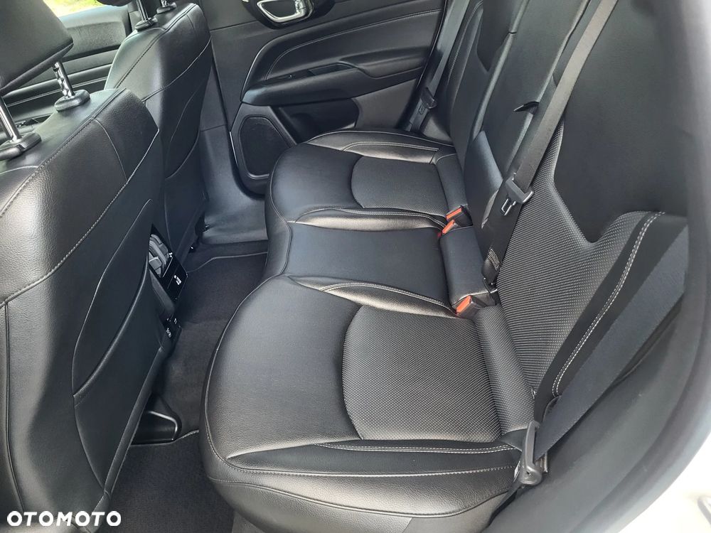 Jeep Compass - 12