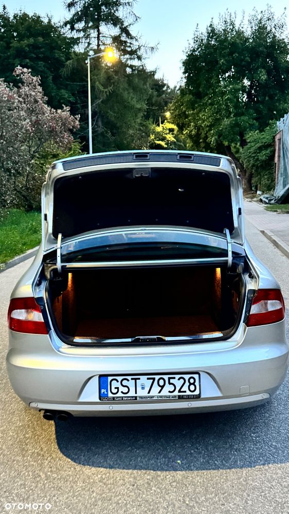 Skoda Superb 2.0 TDI Comfort DSG - 34