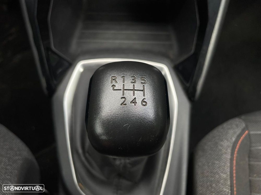 Peugeot 208 1.2 PureTech Active - 10