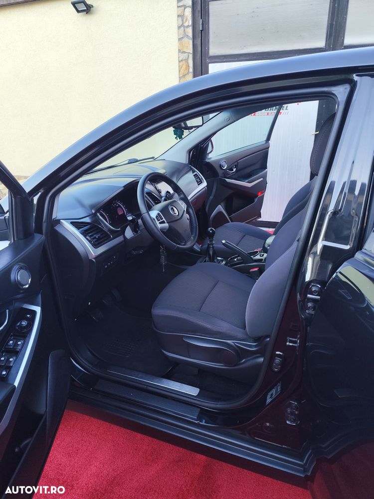 SsangYong Korando - 5