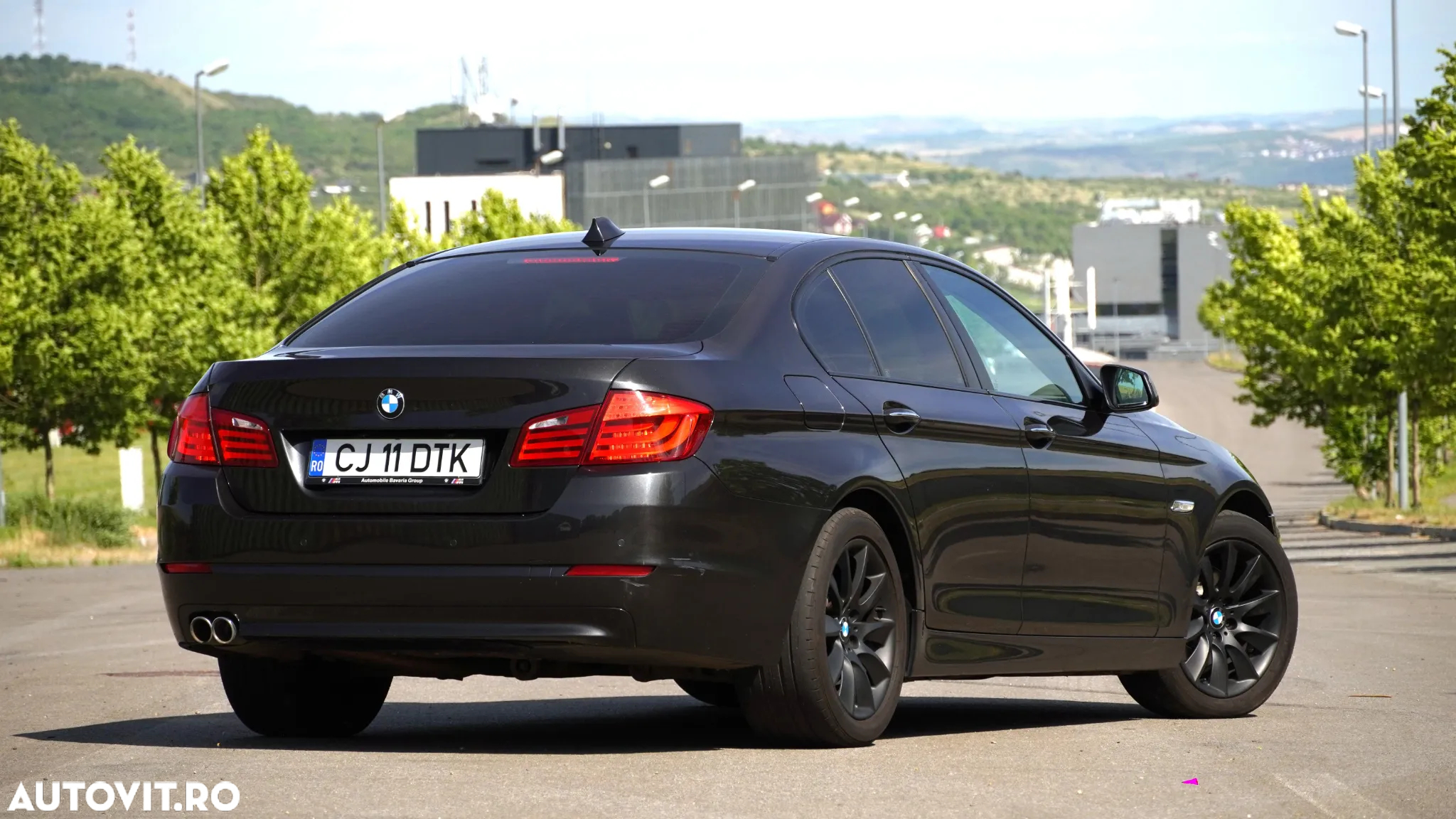 BMW Seria 5 520d - 7