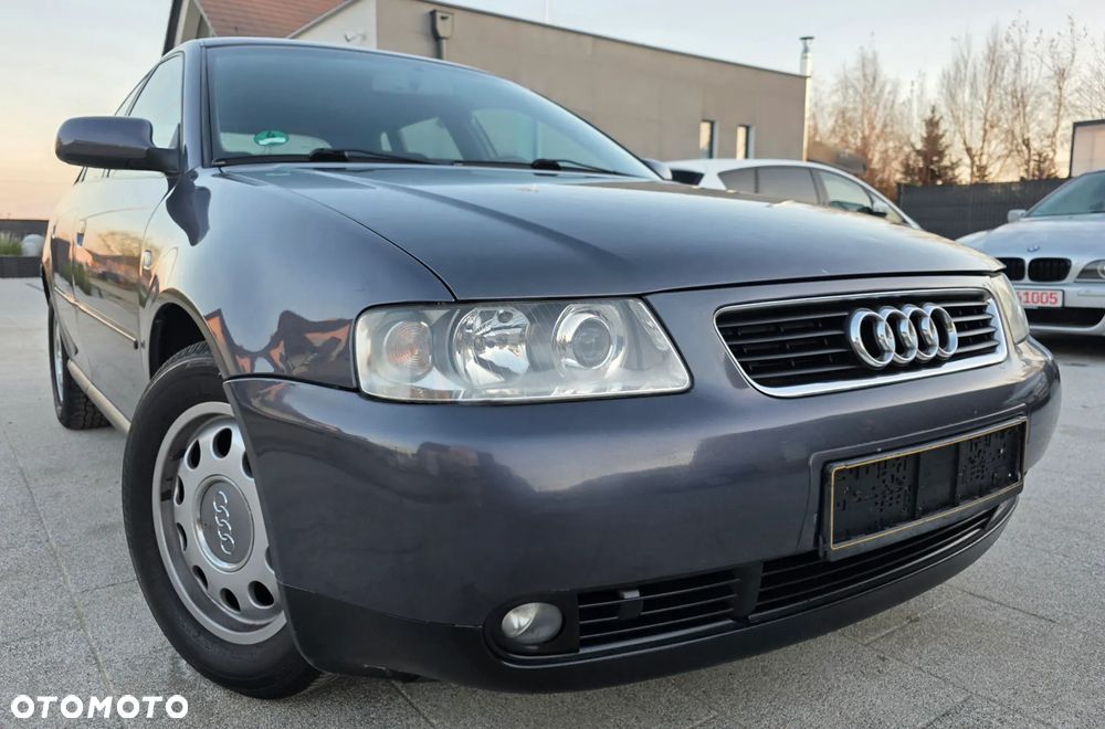 Audi A3 Sportback 1.6 Attraction - 1