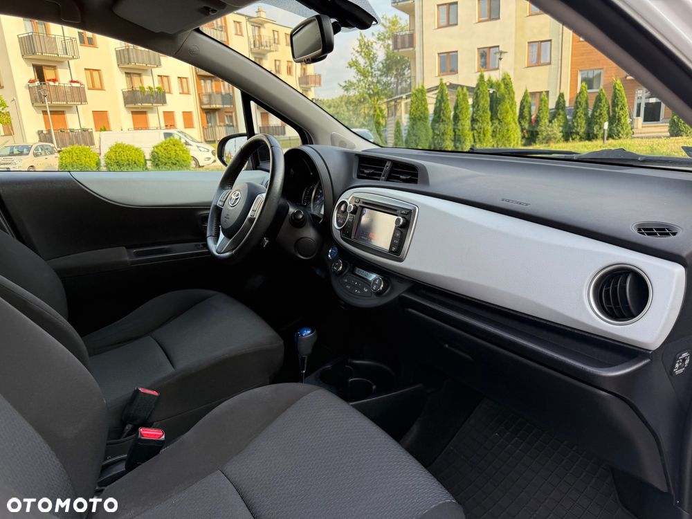 Toyota Yaris 1.5 VVT-i Comfort - 26