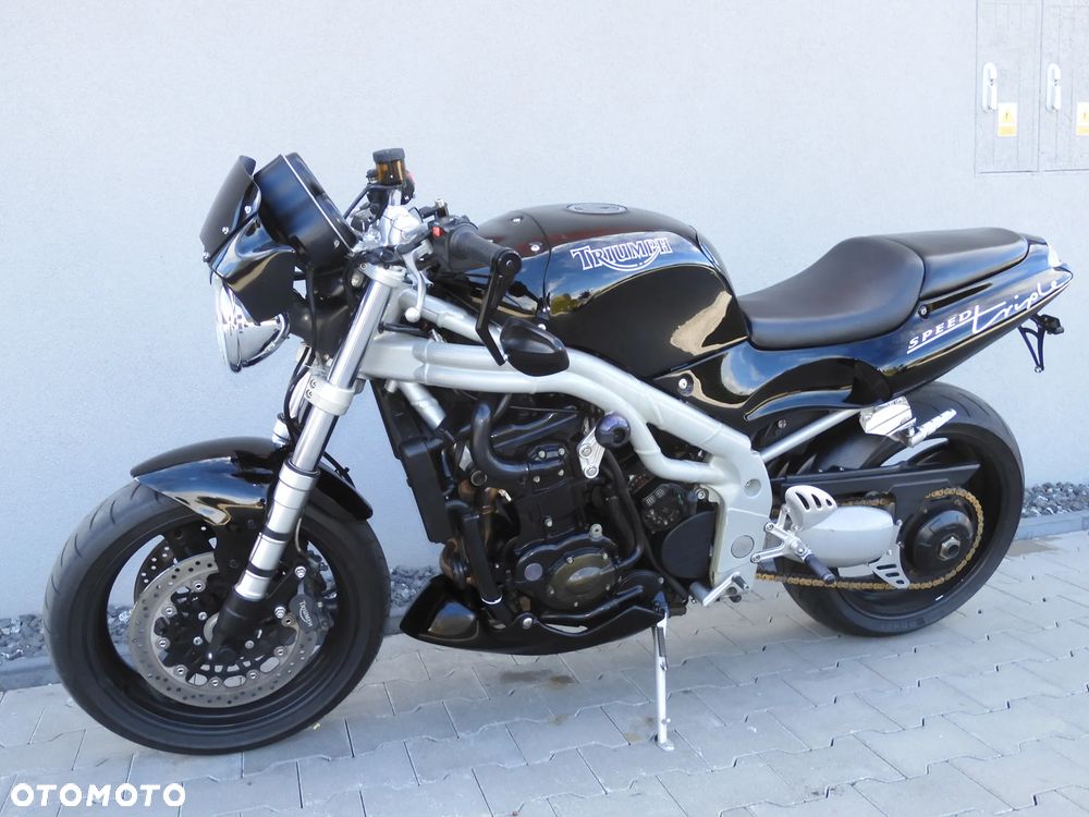 Triumph Speed Triple - 18