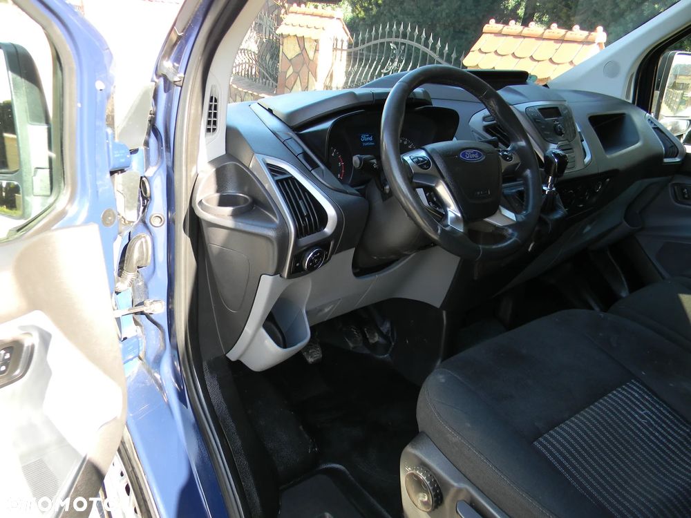 Ford Transit Custom - 13