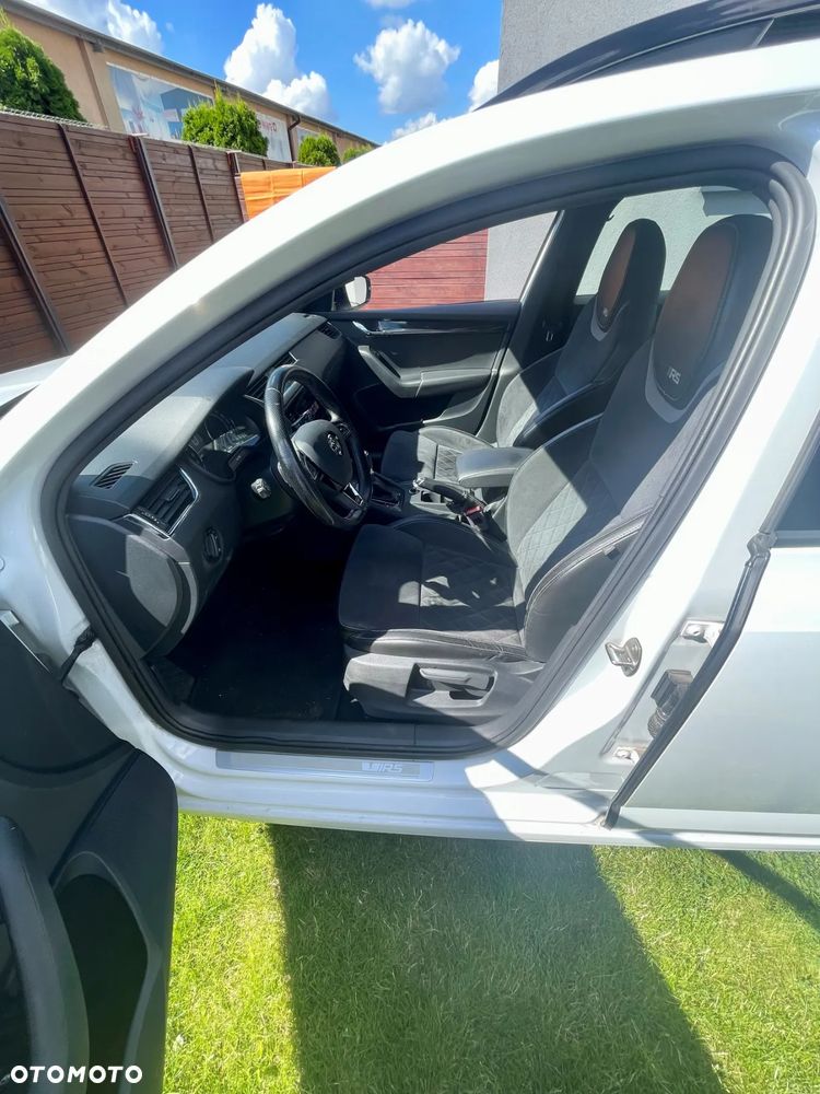 Skoda Octavia 2.0 TDI RS DSG - 9