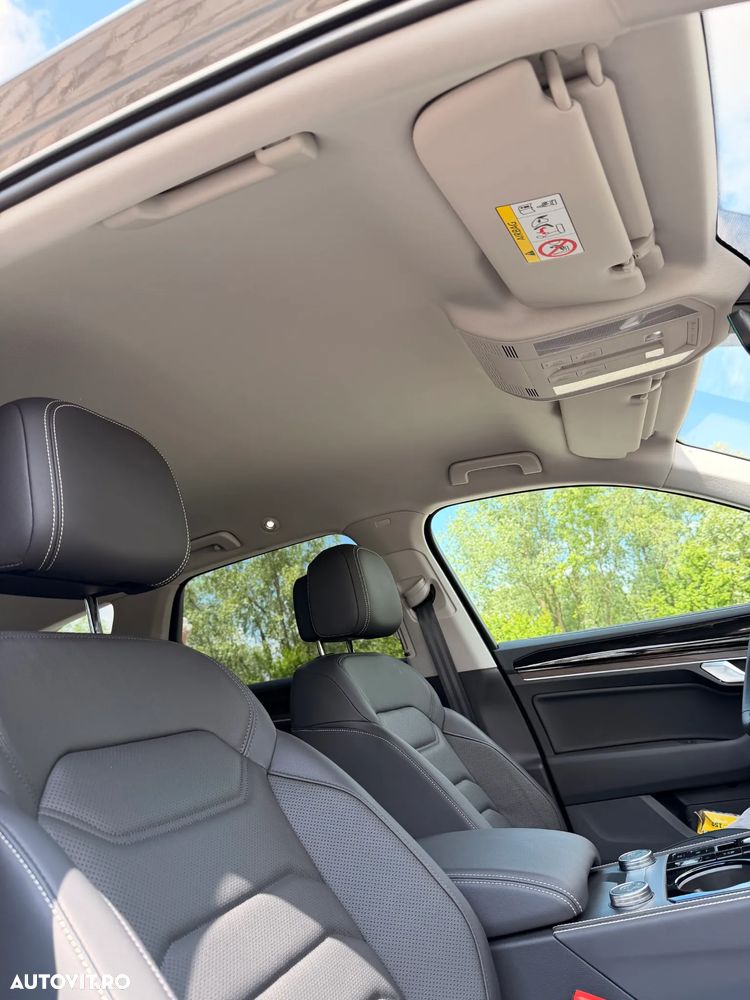 Volkswagen Touareg V6 TDI 4MOTION Elegance - 25