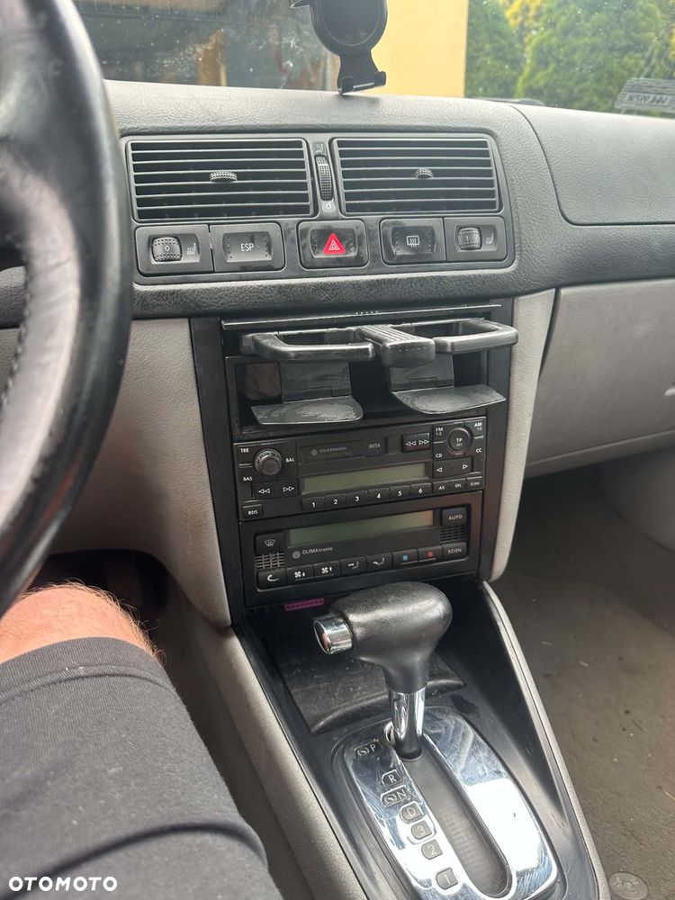 Volkswagen Golf 2.0 Comfortline - 5