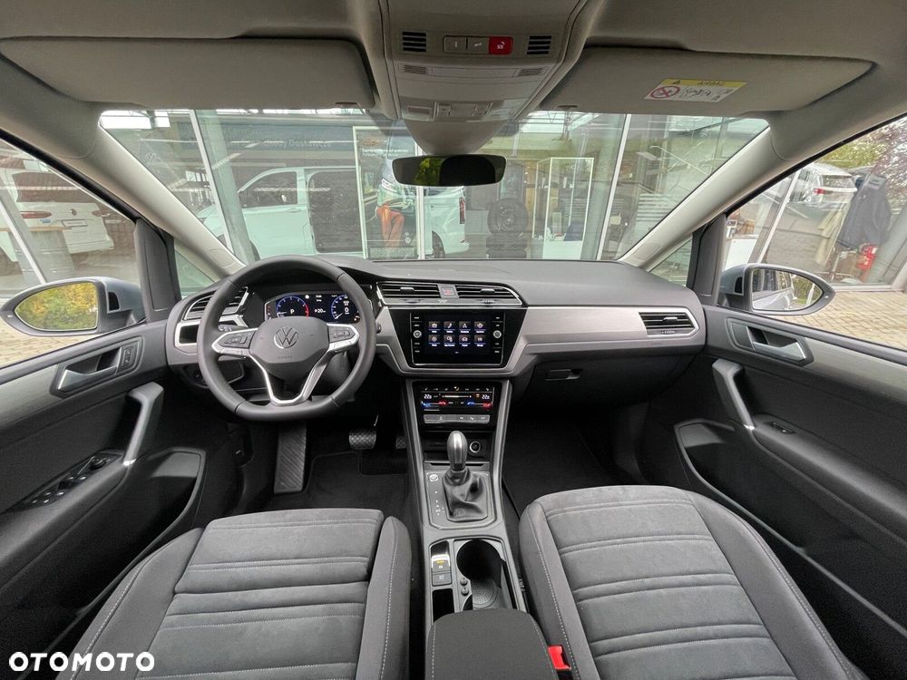 Volkswagen Touran 1.5 TSI EVO Comfortline Plus DSG - 11