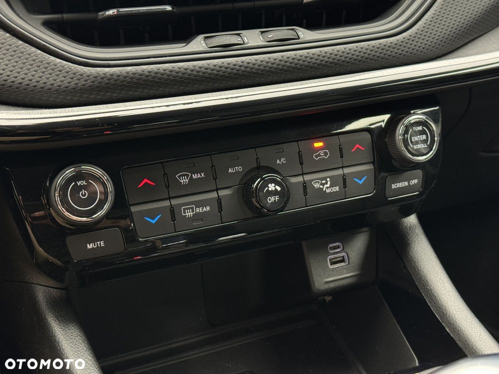 Jeep Compass 1.3 T4 PHEV 4xe Trailhawk S&S - 28