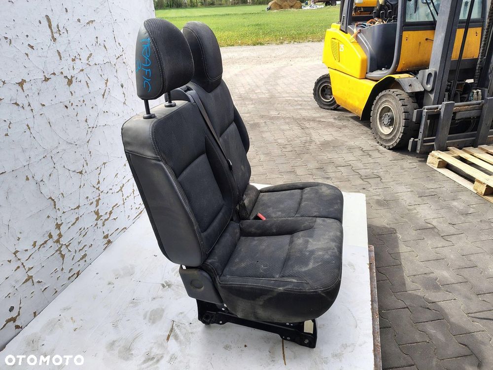 FOTEL KANAPA PASAŻERA PRAWY PRZÓD RENAULT TRAFIC 3 III - 4