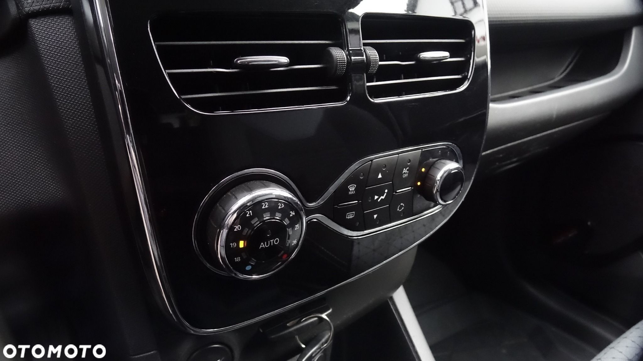 Renault Clio - 38