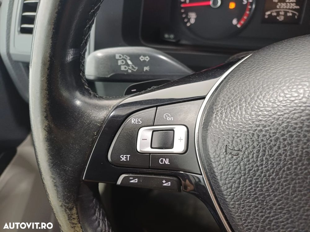 Volkswagen Caravelle LR Comfortline DSG - 10