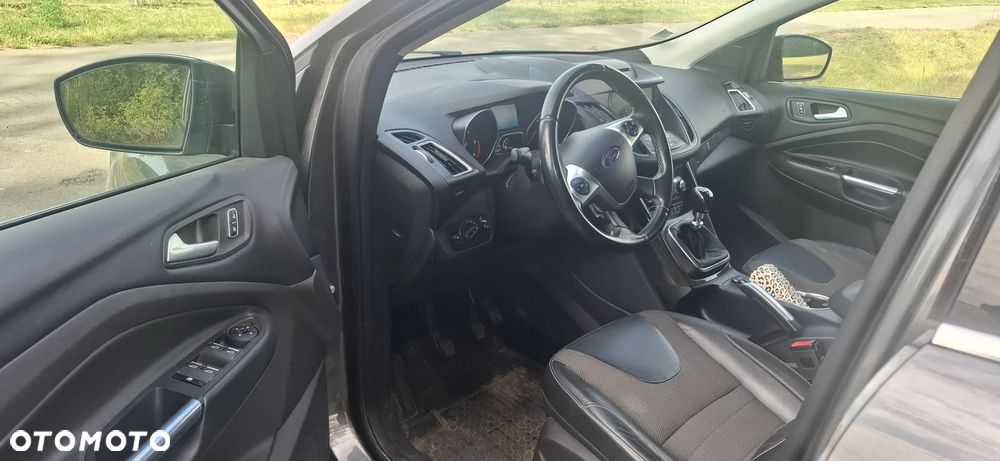 Ford Kuga 2.0 TDCi 2x4 ST-Line - 7