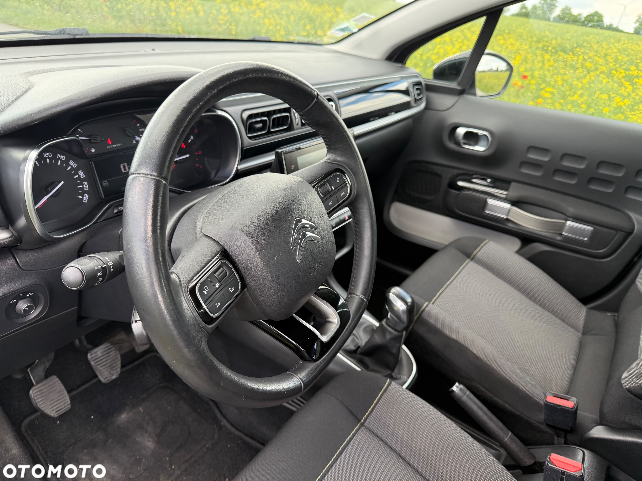 Citroën C3 1.2 PureTech Shine - 36