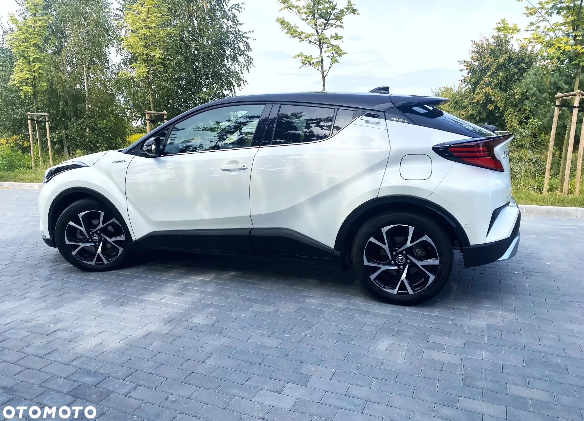 Toyota C-HR 2.0 Hybrid Executive - 4