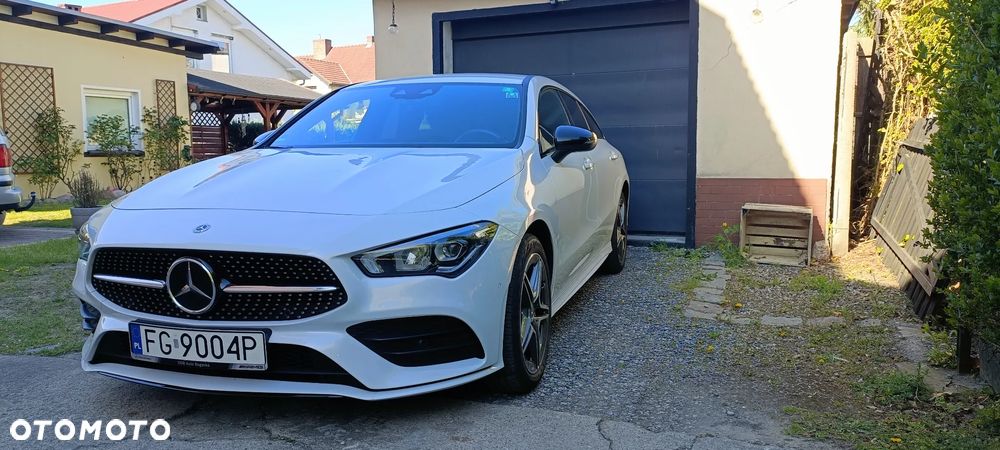 Mercedes-Benz CLA 250 e 8G-DCT AMG Line - 13