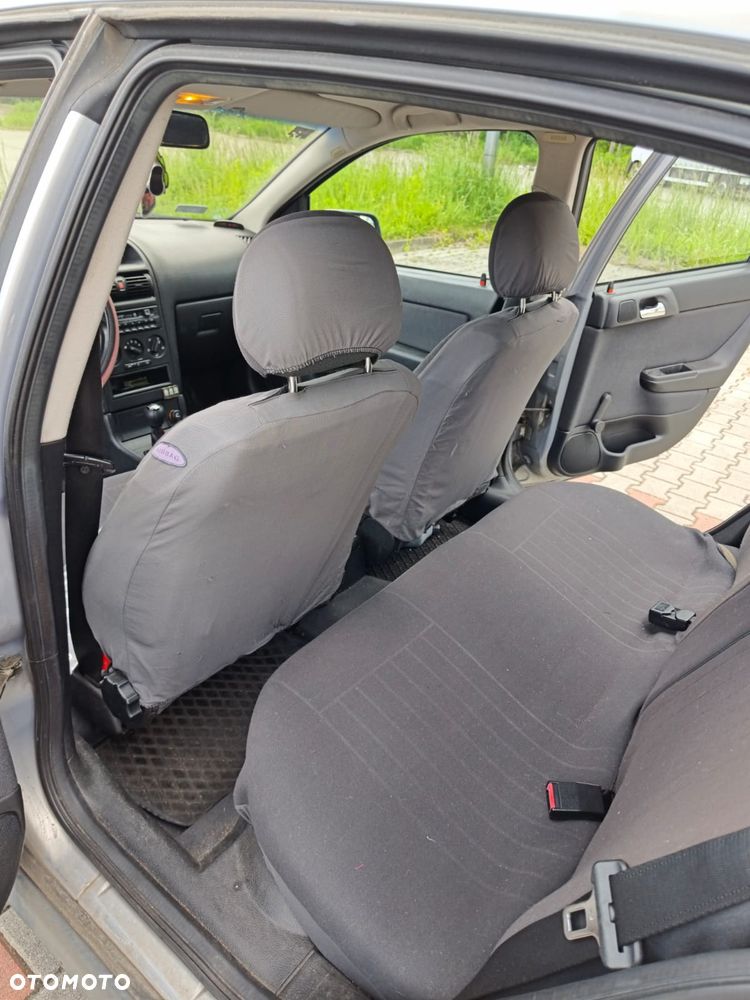 Opel Astra - 24