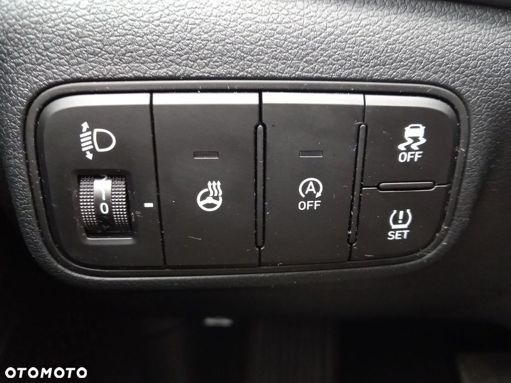Hyundai i20 - 24
