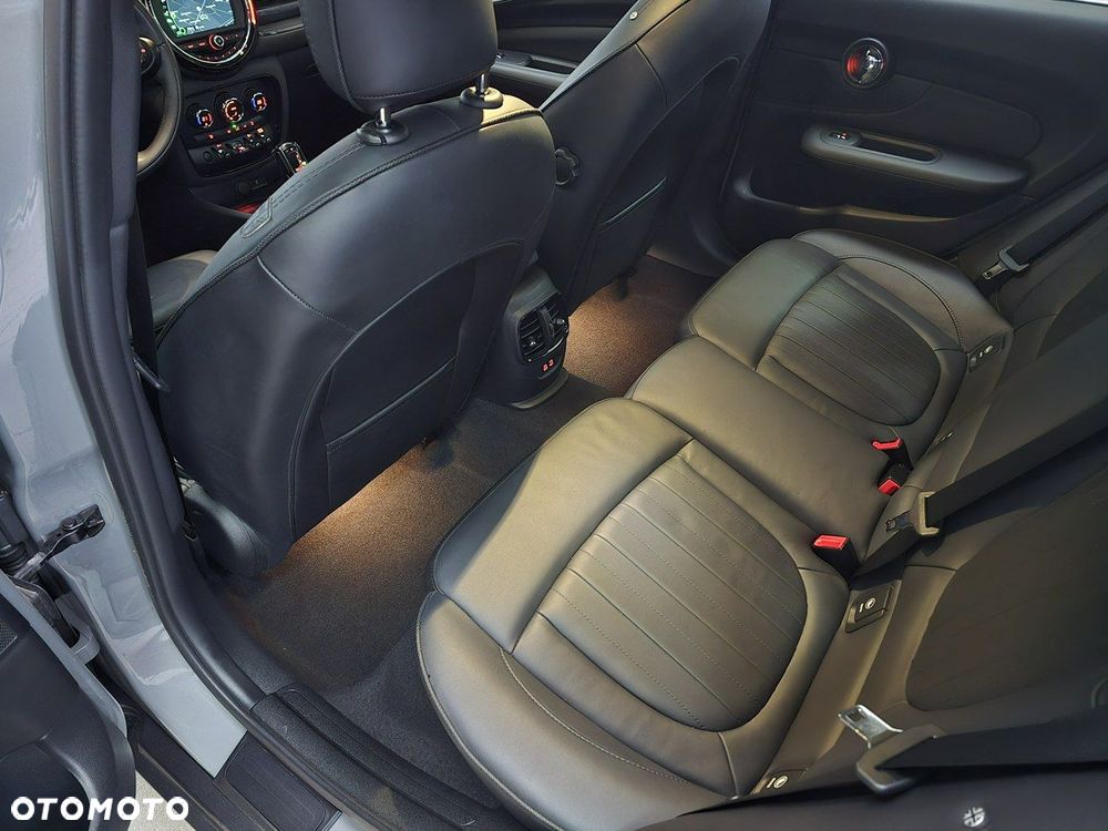 MINI Clubman - 12