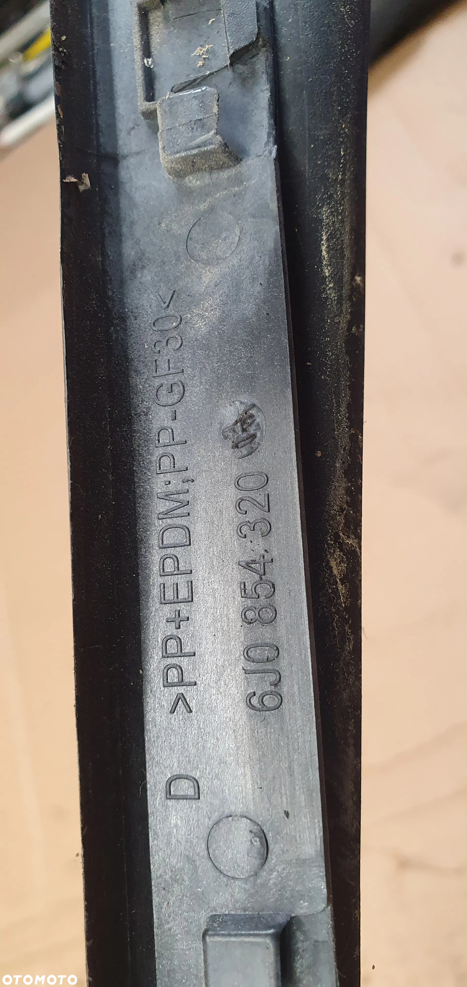 Listwa szyby czołowej prawy przód Seat Ibiza IV 6J 6J0854320 - 4