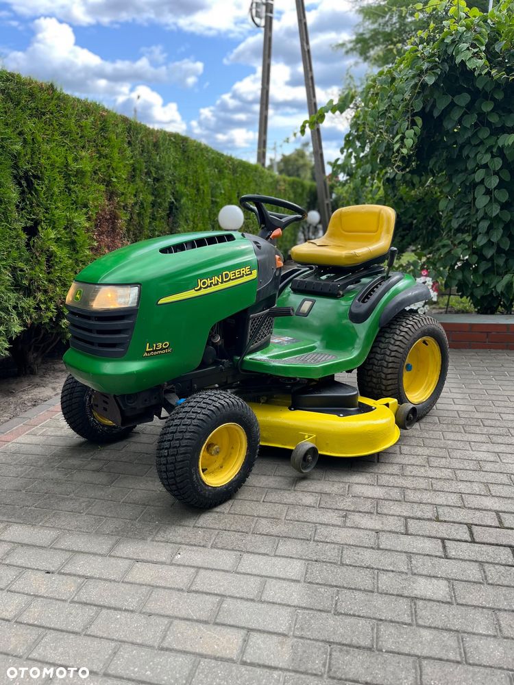John Deere L130 Hydrostat 23km 48” deck - 1