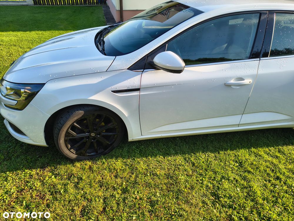 Renault Megane 1.5 dCi Zen EDC - 8