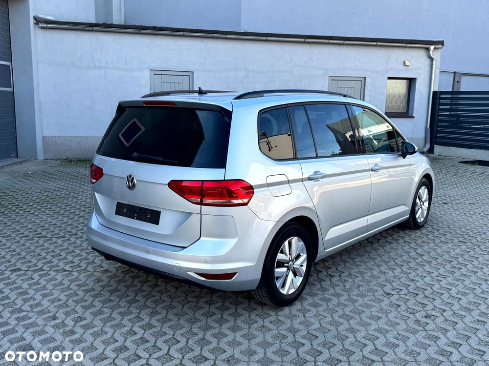 Volkswagen Touran 1.6 TDI SCR BlueMotion Technology Comfortline - 11