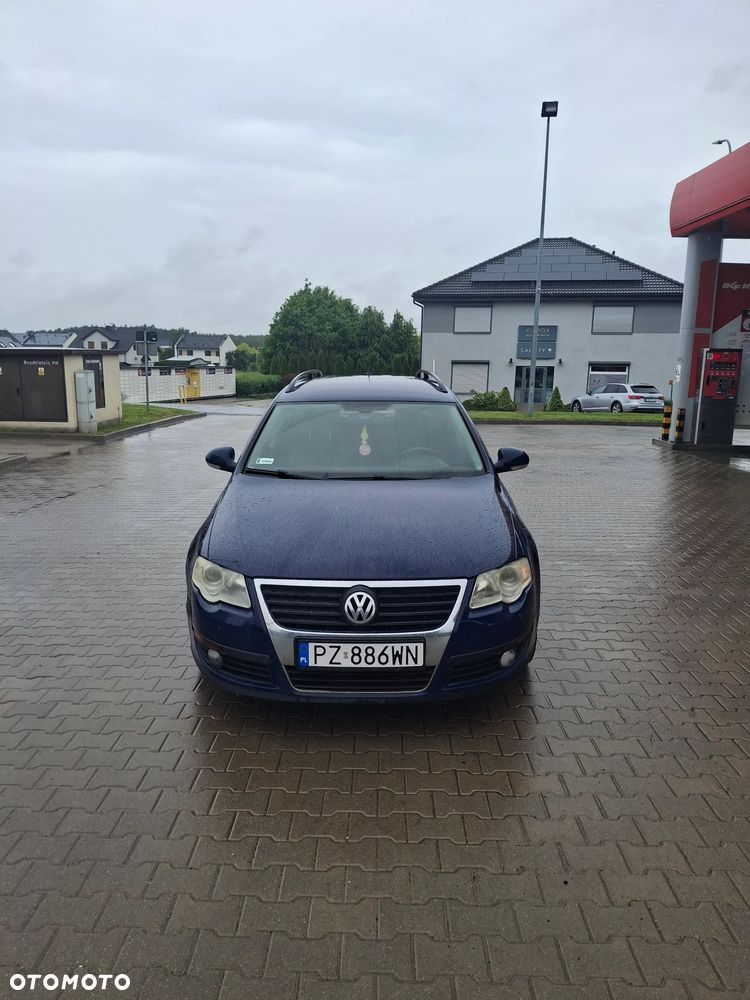 Volkswagen Passat 2.0 TDI Comfortline DSG - 17
